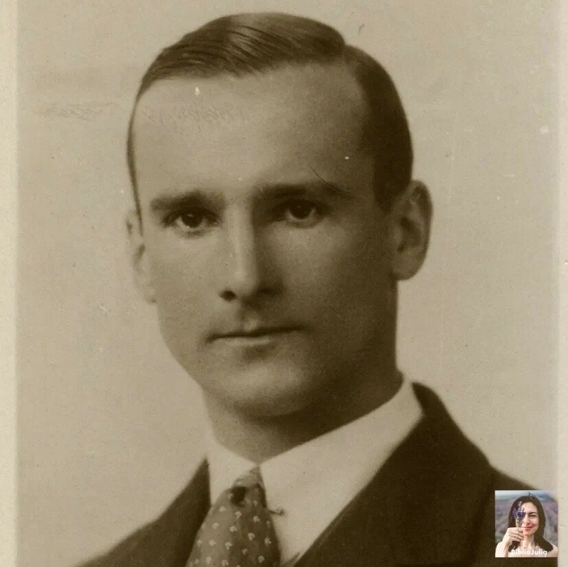 Автор романа