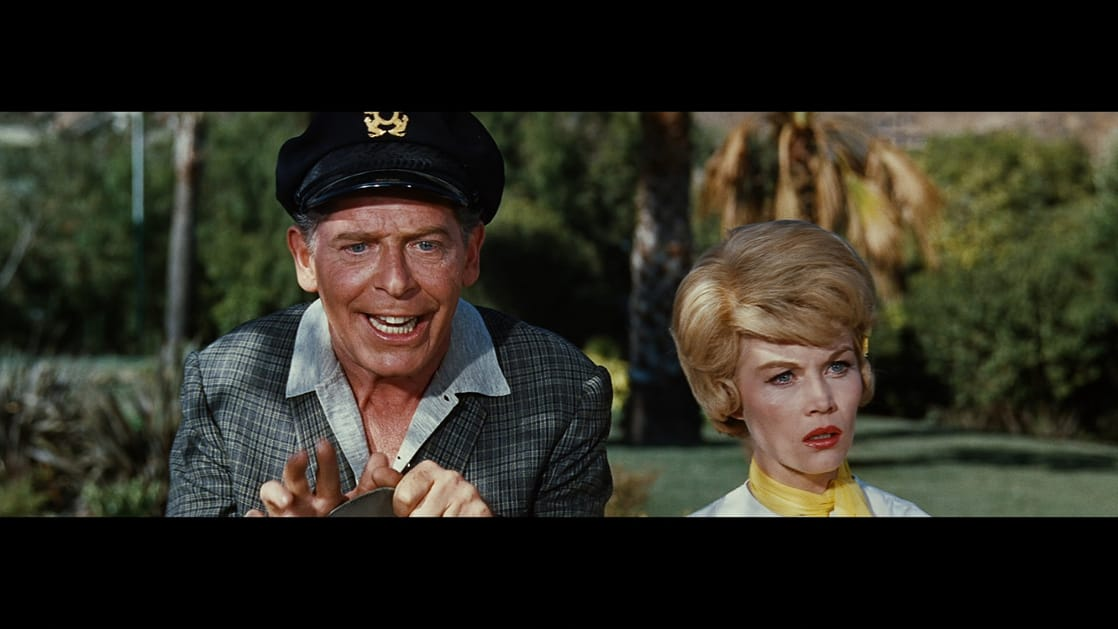 Кадр из фильма "Этот безумный, безумный, безумный, безумный мир" взят для иллюстрации из Яндекс Картинки. 