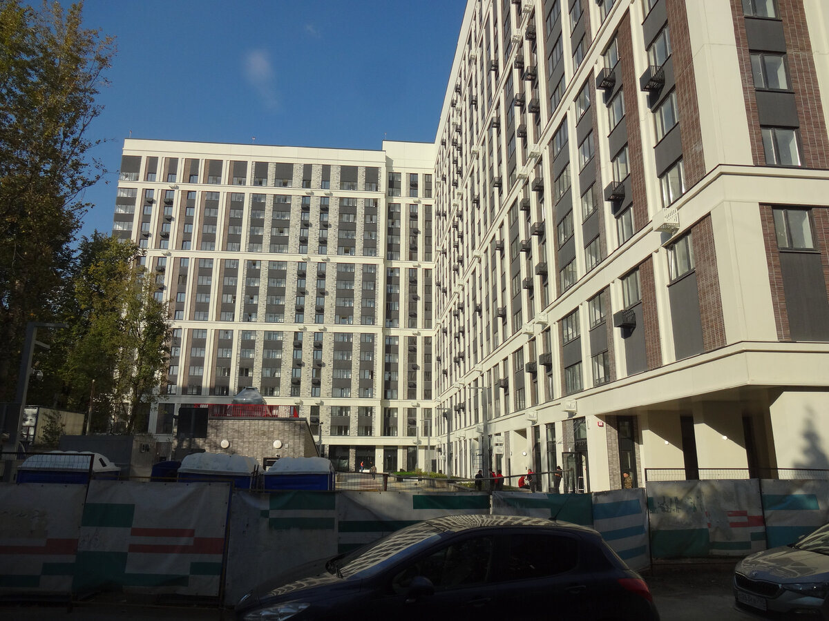 В Кузьминках на юго-востоке столицы введена в эксплуатацию еще одна новостройка по программе реновации по адресу: Волгоградский проспект, дом 138, корпус 4. Фото автора