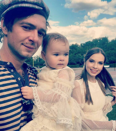 Павел Баршак хатыны һәм кызы белән