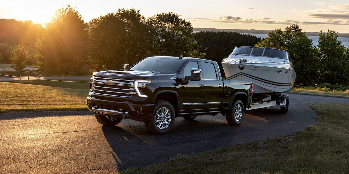 Chevrolet Silverado HD ZR2 в комплектации High Country. Фото взято из открытых источников