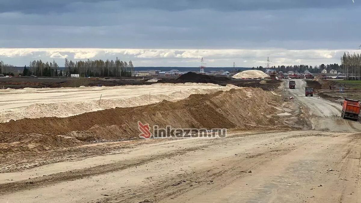     Татарстану дадут 17,38 миллиарда рублей на строительство и реконструкцию участков трассы М-7 на территории республики.