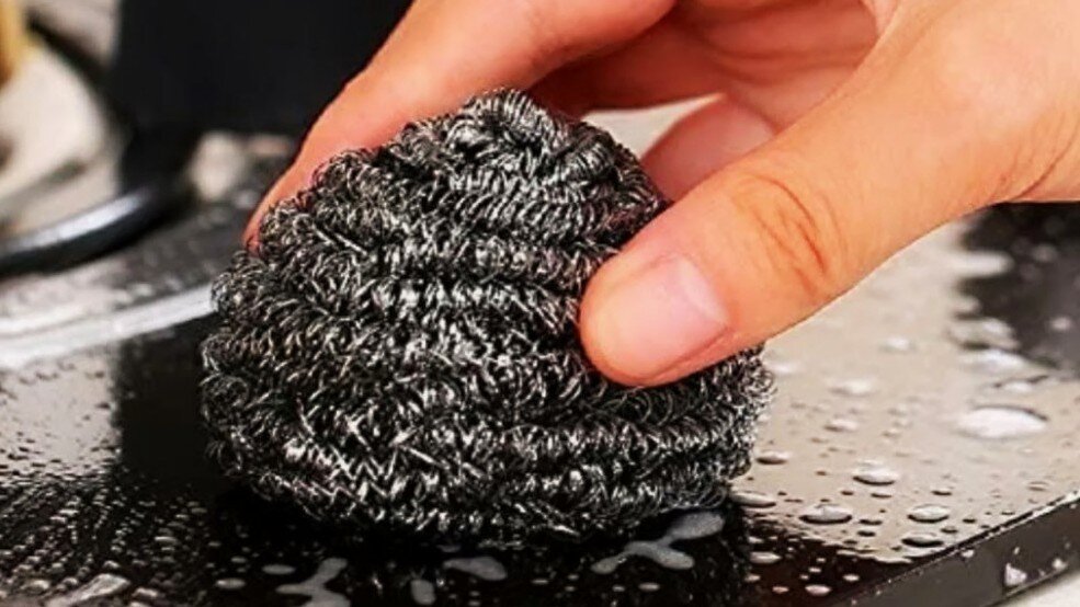 Железная губка вам в помощь.