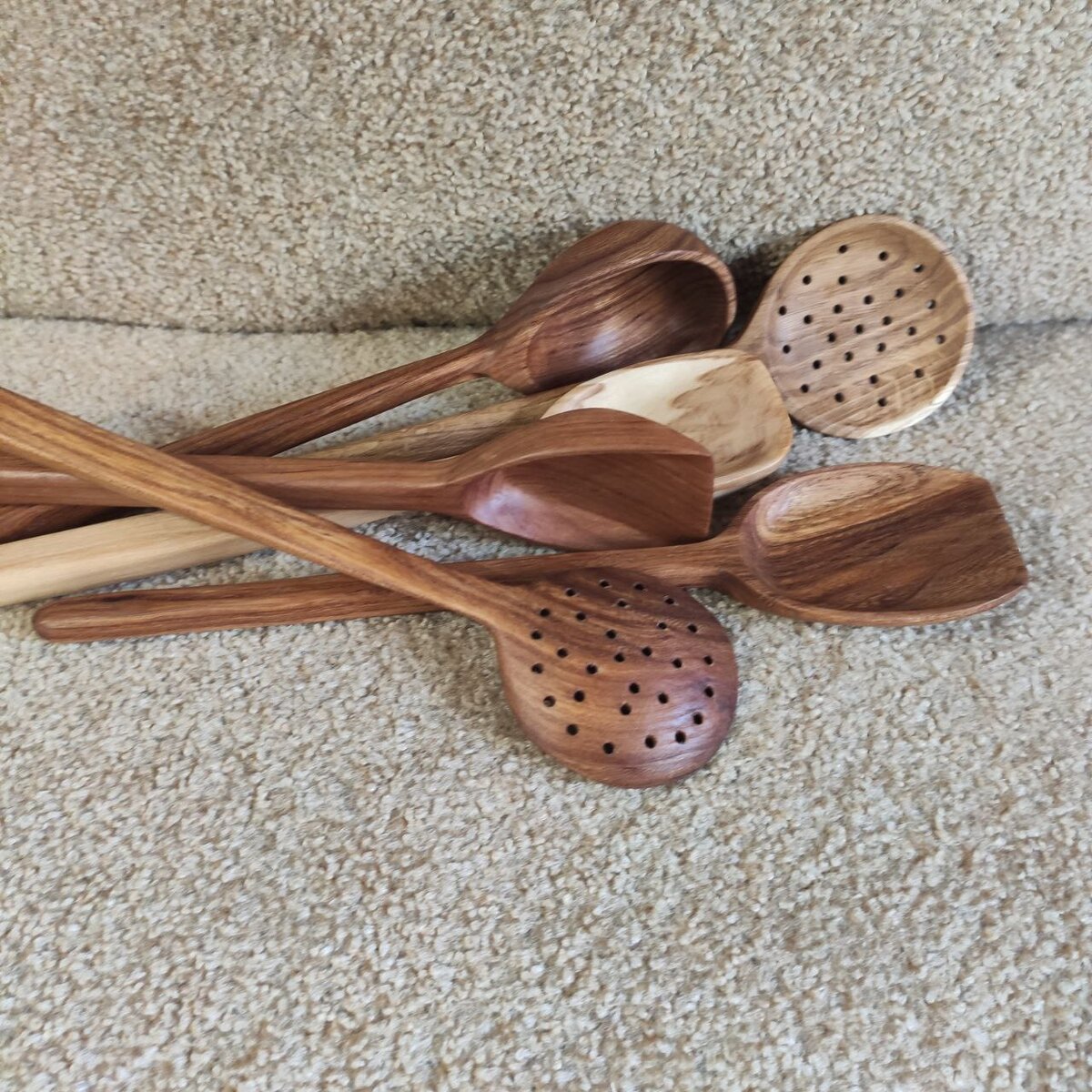 Ложки, шумовки, половники, лопатки из дерева