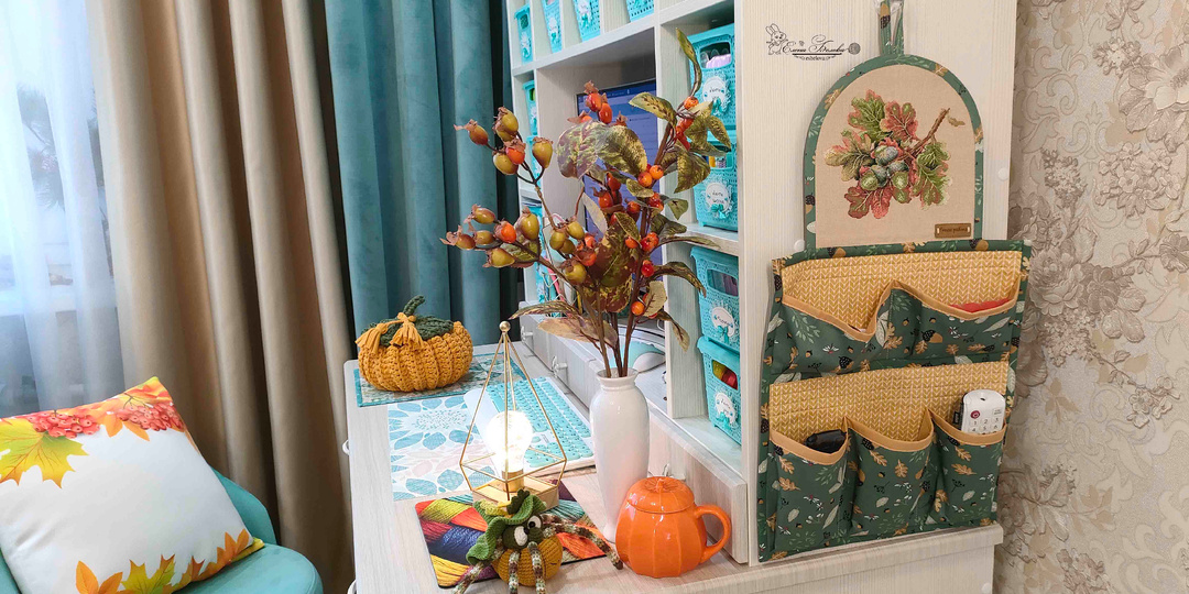 Органайзер для мелочей с вышивкой. "Ловкость рук и никакого мошенничества".