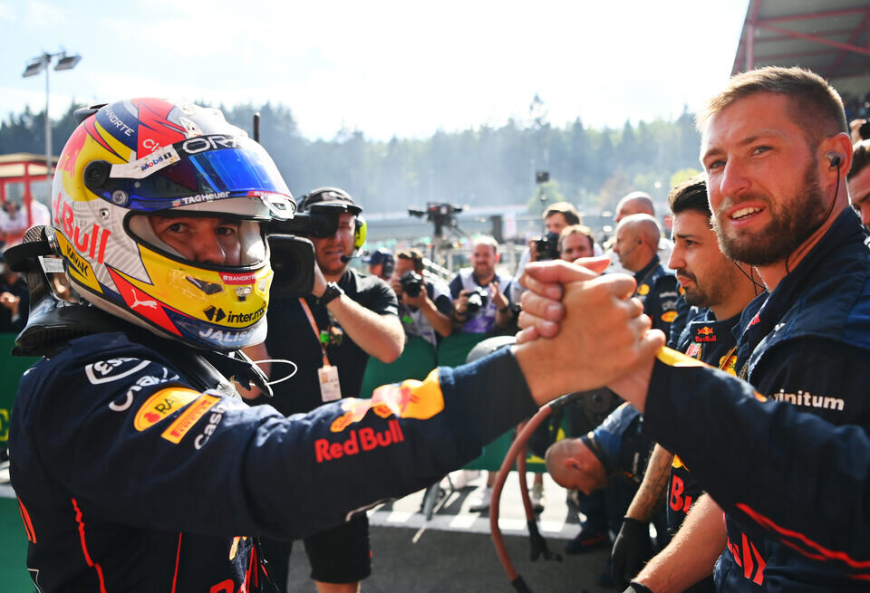    Источник: Red Bull поставила ультиматум Серхио ПересуGetty Images / Red Bull Content Pool