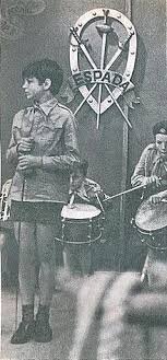 Телесериал 1975 года (9 серий) считается утраченным. Как жаль!