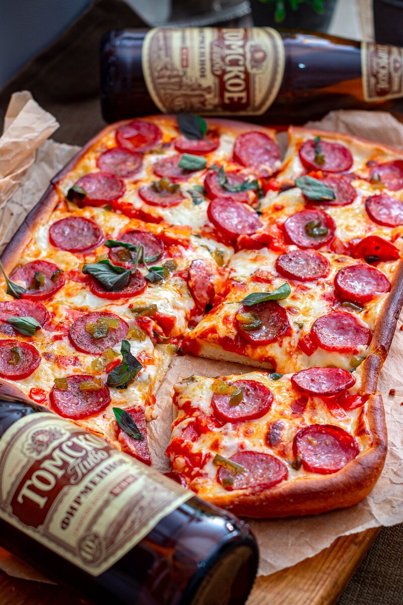 Как приготовить пиццу в духовке? Да еще чтобы и вкусно получилось? Просто следуйте рецепту)