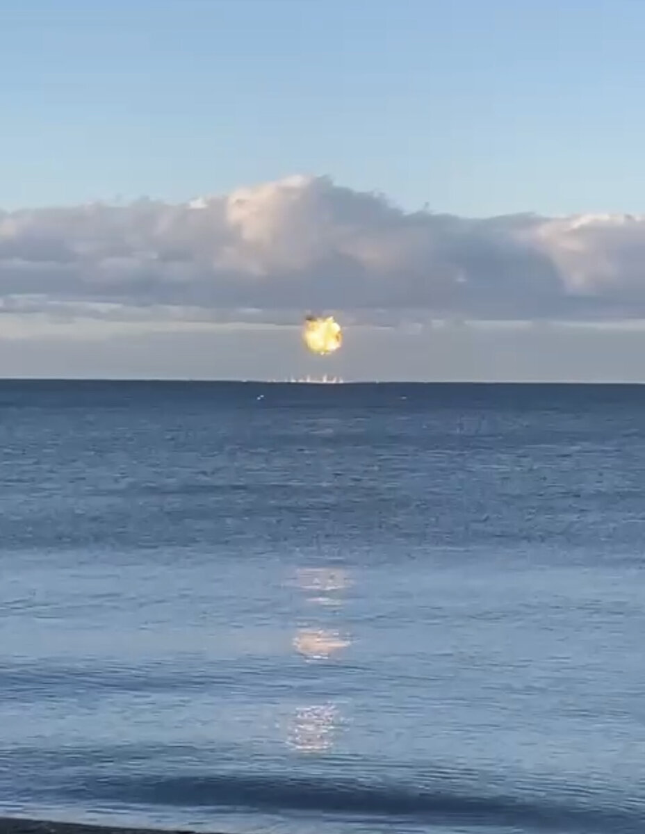 Вот и видео выхода ракеты ПВО. Не выкладываю и никому не советую!