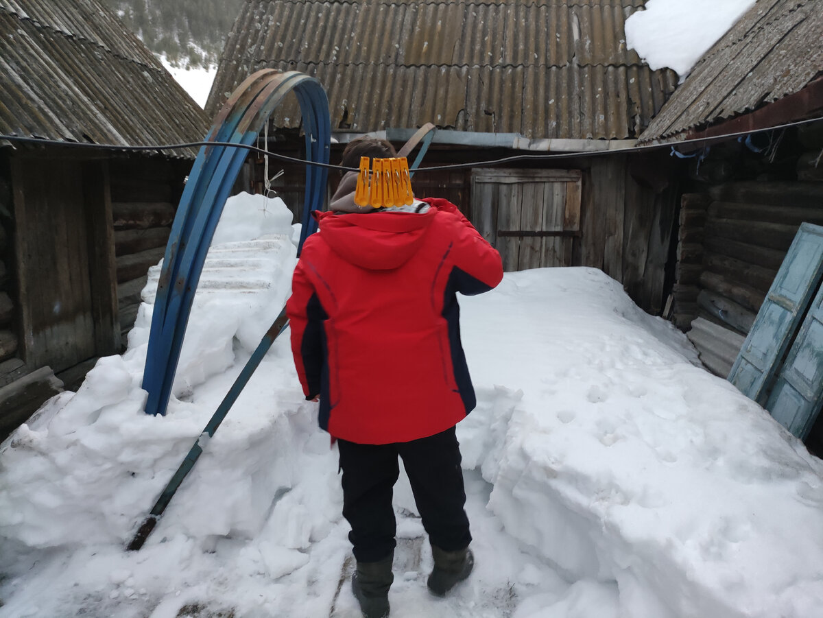 Купил дом в деревне, спустя год готов отдать его даром: на это есть 5+1  причина | Стеклянная сказка | Дзен