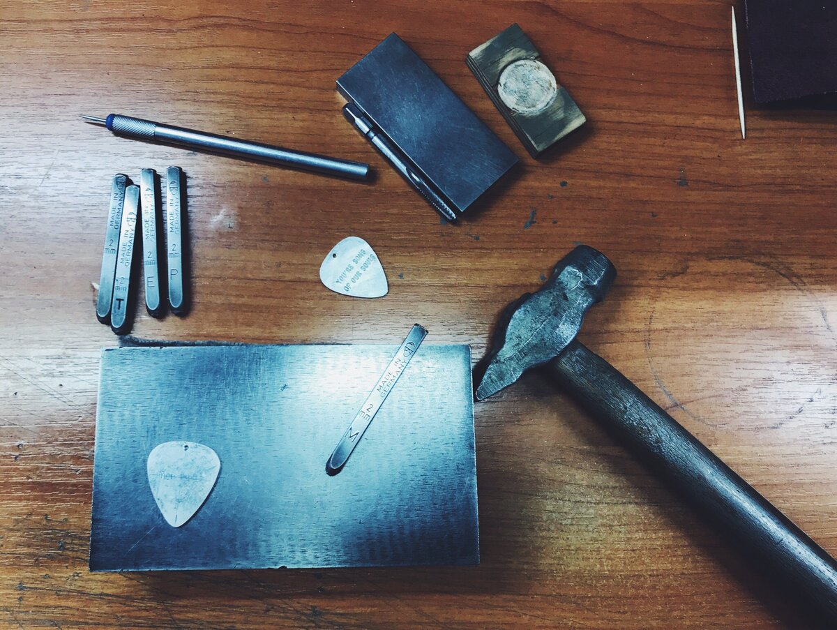 Ударные клейма.