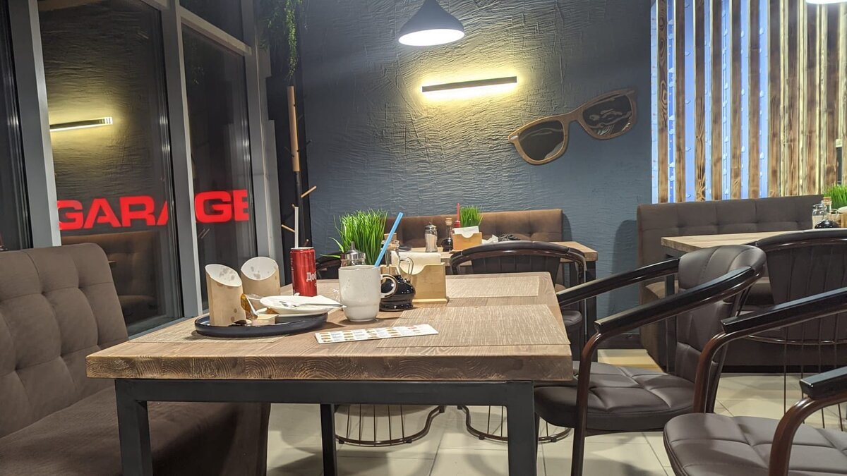 Вчера сходили в первый раз после месячного челленджа в кафе) 