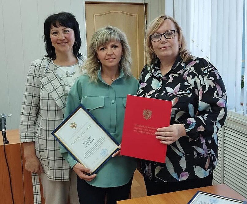 На фото (слева направо): Е.Мельник, Е.Моисеенко, Т.Строганова