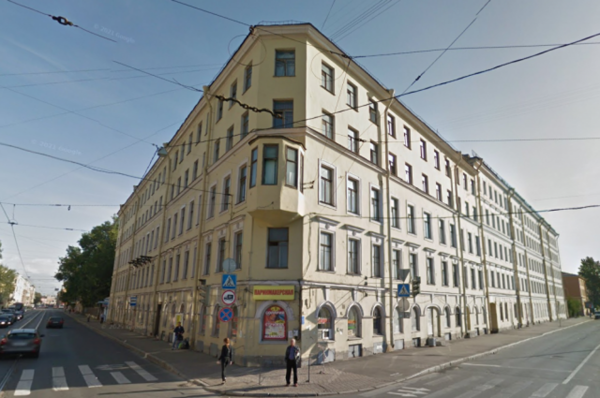    Дом на Старо-Петергофском проспекте почти восстановлен и готов к заселению