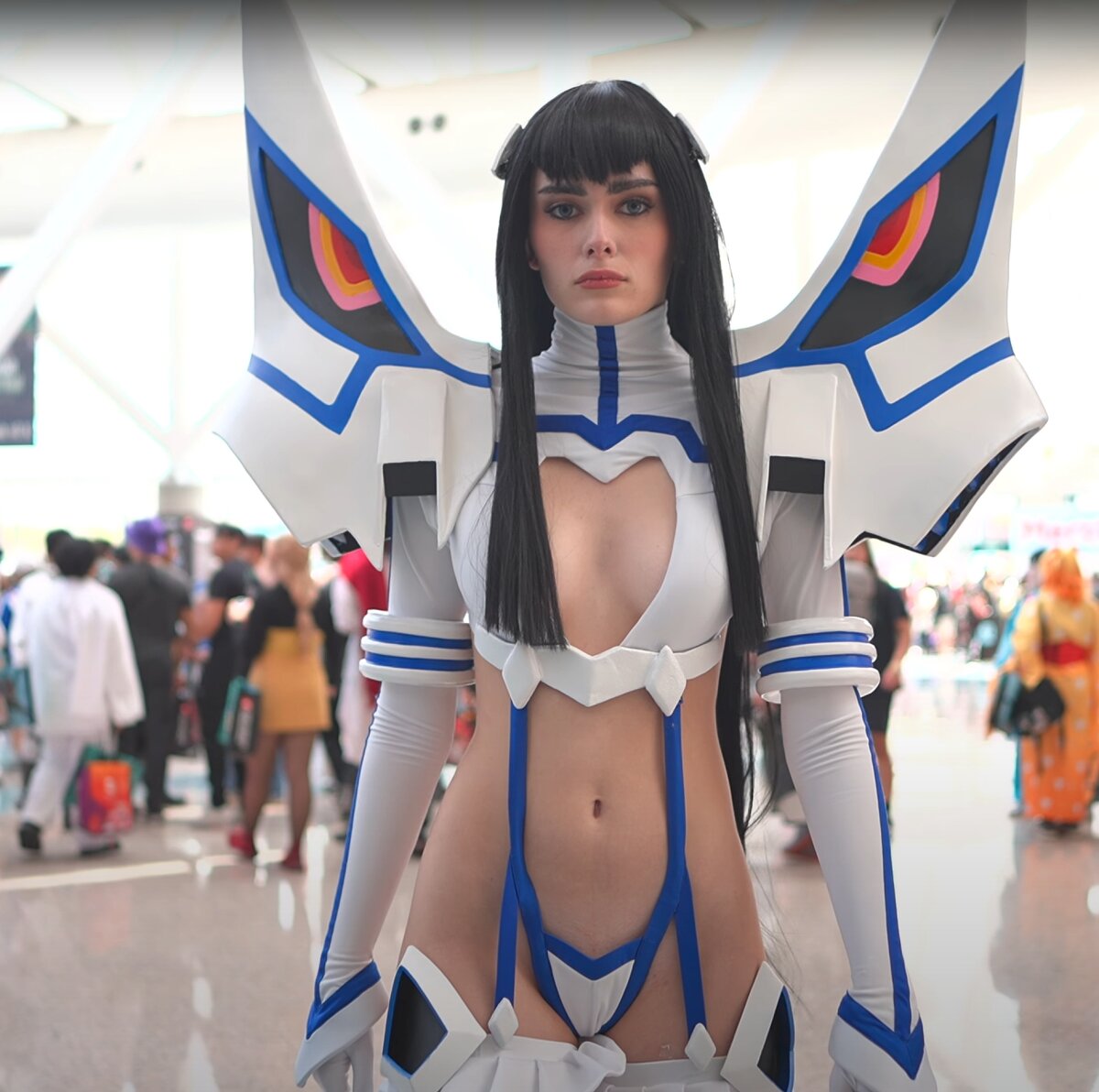 А это точно про игры? Максимально горячие и откровенные косплеи на Anime  Expo 2023 | Блог Павла Королёва | Дзен