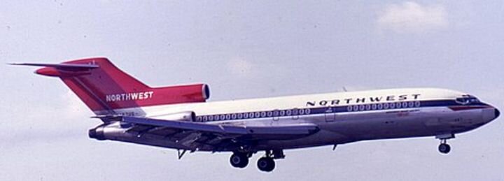 Угнанный авиалайнер Boeing 727-51 (регистрационный номер N467US). Был выпущен в 1965 г. (первый полет совершил 9 апреля). 22 апреля того же года был передан авиакомпании «Northwest Orient Airlines». Фото от 29 декабря 1972 г.