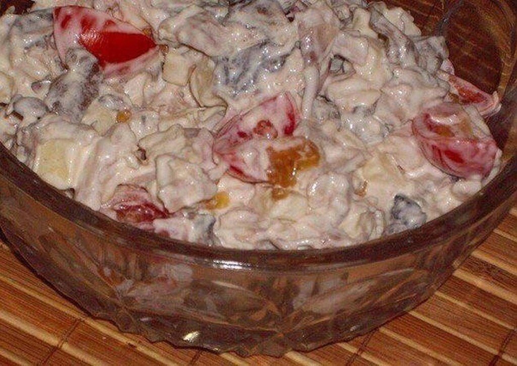 Салат из грибов с сыром и курицей