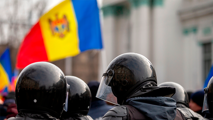 ПО СЛОВАМ ПРЕЗИДЕНТА МОЛДОВЫ, РОССИЯ СОБИРАЛАСЬ УСИЛИТЬ ДАВЛЕНИЕ НА МОЛДОВУ С ПОМОЩЬЮ САПОГА ЧВК "ВАГНЕР". ФОТО: DAN MORAR/SHUTTERSTOCK