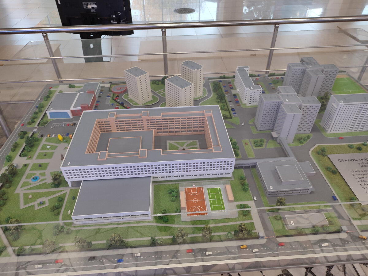 Это макет территории университета в том виде, как задумывалось изначально.