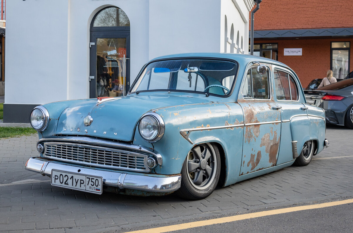 Ciay Meet: закрытие сезона ярких машин | Motor.ru | Дзен