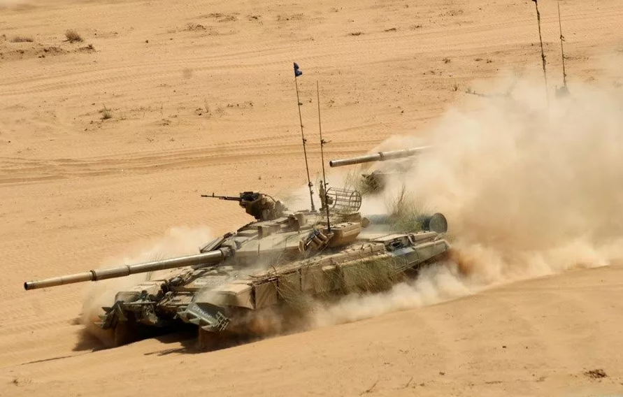 Танк м1 абрамс уничтожение. Танк abrams m1a2. Т-72 на украине 2022. M1a1 abrams 2008 ирак tusk. Танк абрамс 2022.