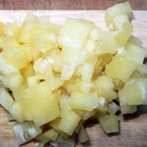 Тарталетки с крабовыми палочками и ананасом: вкуснейшая закуска к любому празднику