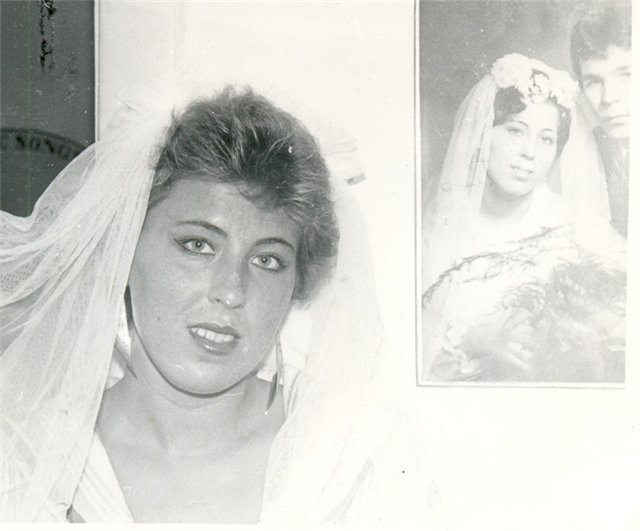 Это я сама себя пародировала в честь пятилетия .. кхм-кхм.. со дня свадьбы