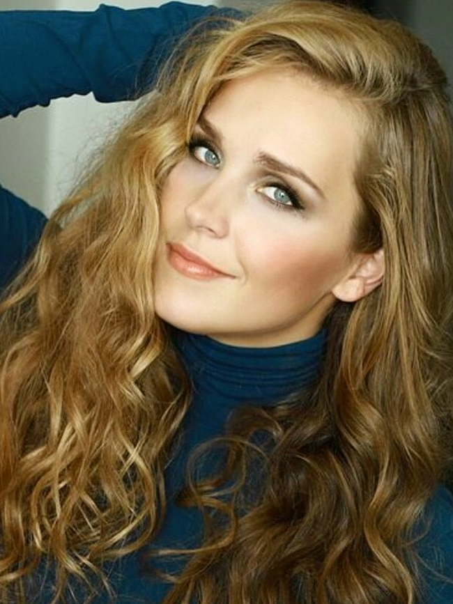 Елена Дудина