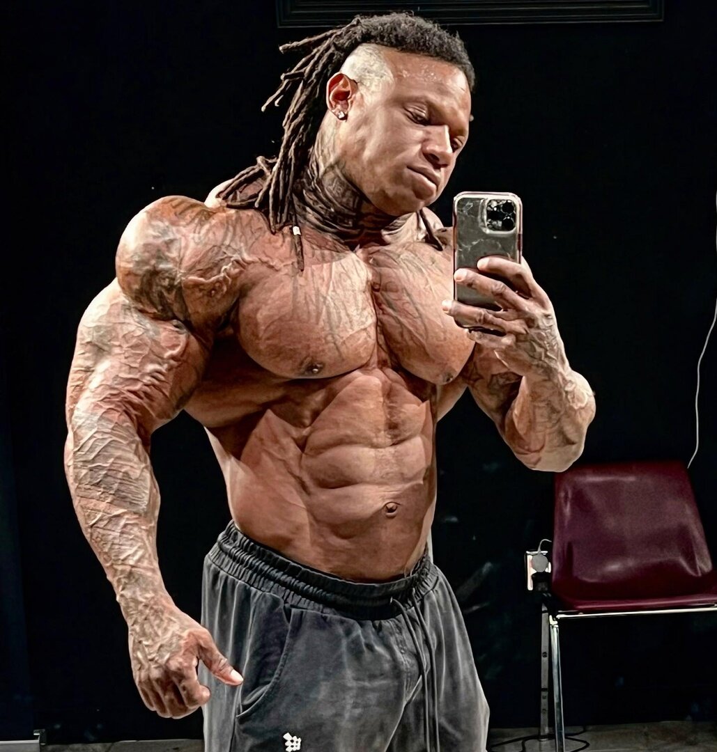 Тони Бертон