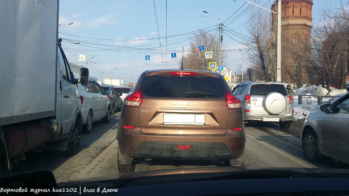 Почему при движении по городу нужно выдерживать двухсекундный интервал до  впереди идущего автомобиля? | Бортовой журнал kua1102 | Дзен