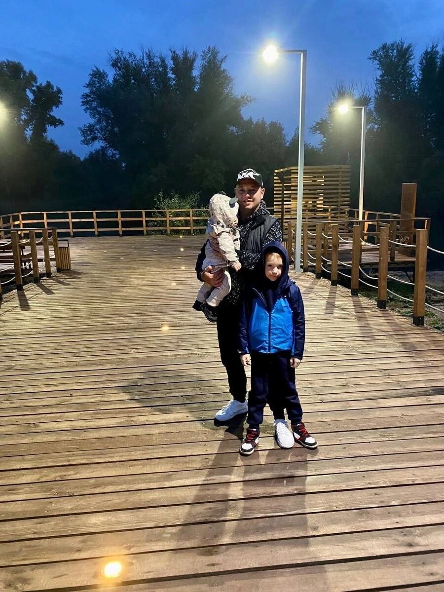  📷    C сыновьями и «принцессами». Отцы-главы районов и городов Оренбуржья делятся семейными фото Андрей Севостьянов