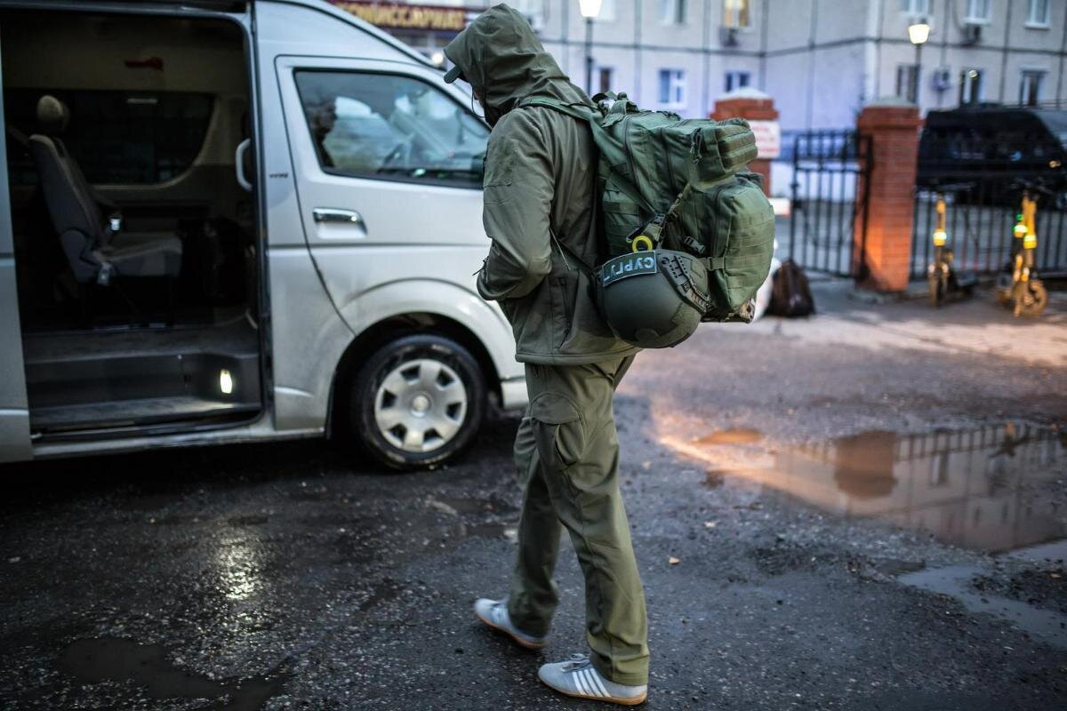 Мужчины из Сургута отправились на службу по контракту | Сургутская Трибуна  | Новости Сургута и Югры | Дзен