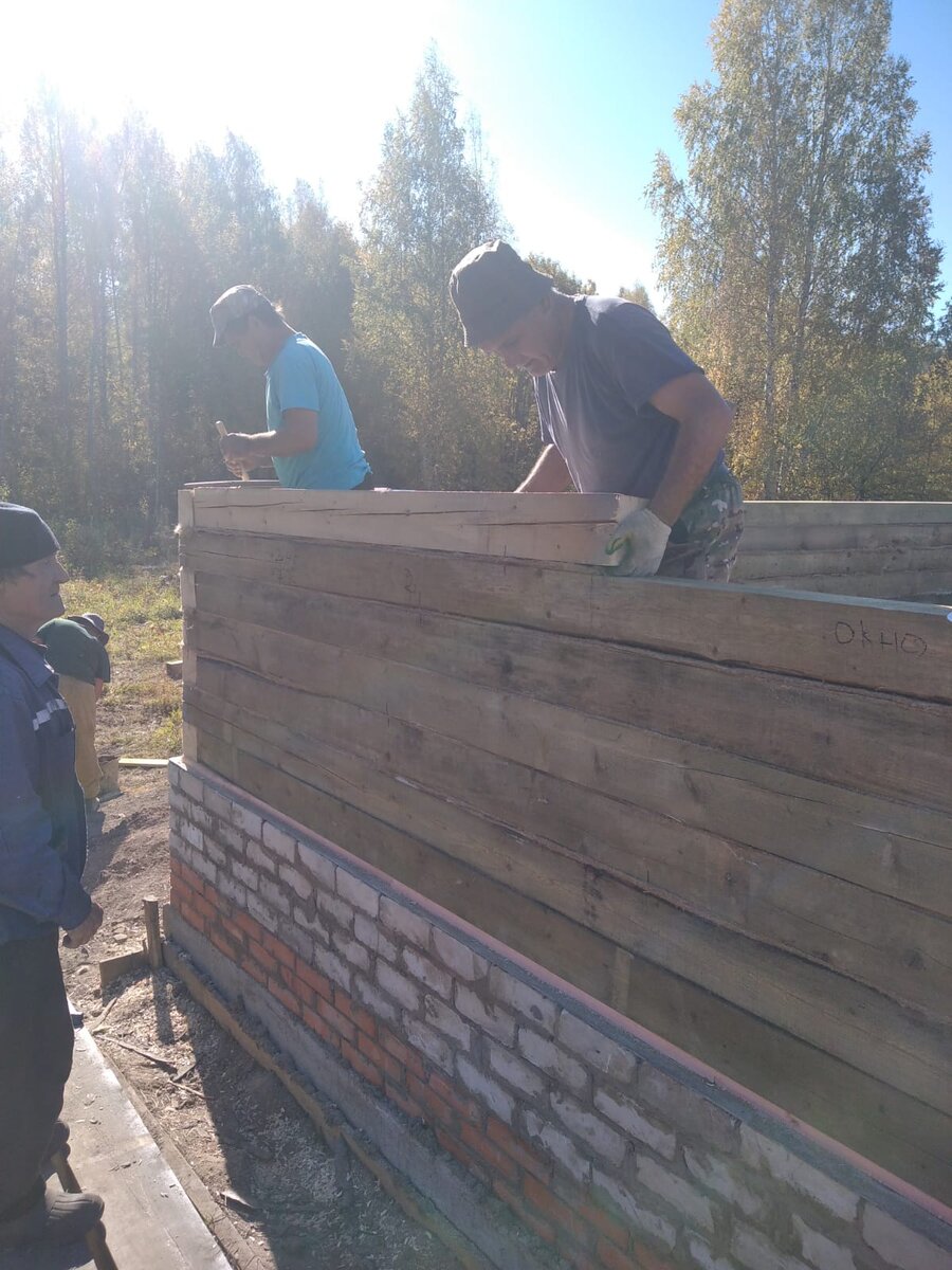 Ряд за рядом,дом растёт 