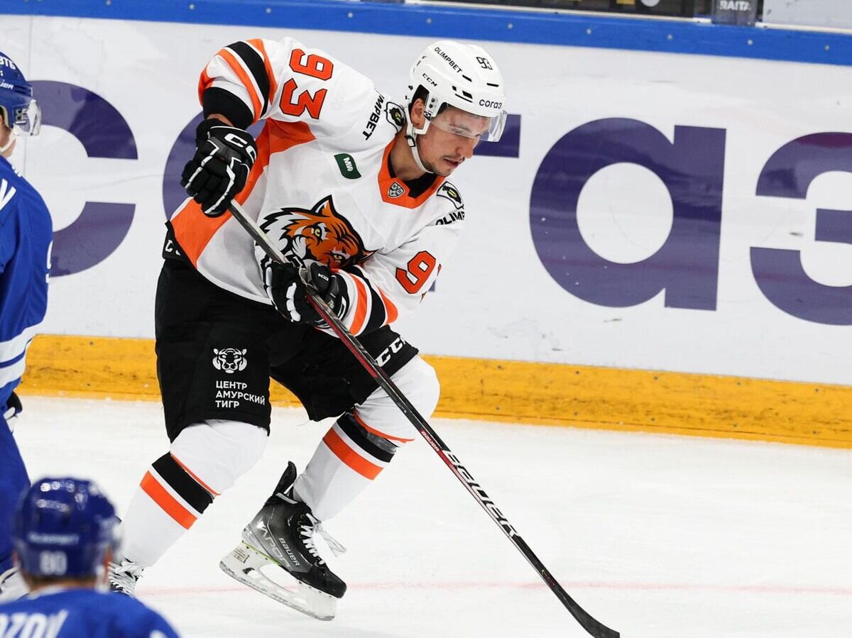    Хоккеист "Амура" Александр Хохлачев© Фото : Пресс-служба ХК "Амур"