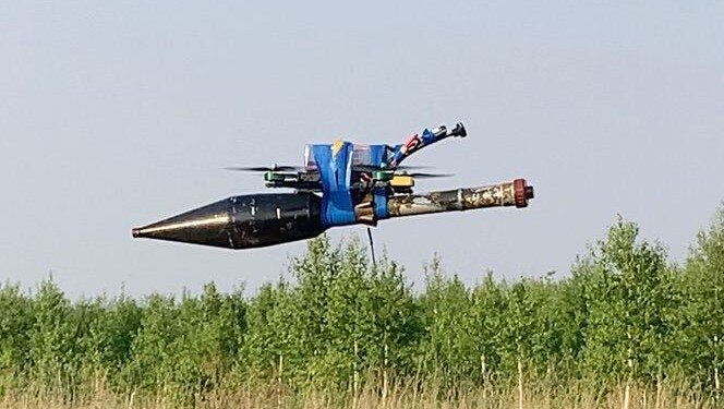     FPV-дрон КБ «Спектр» с боеприпасом от РПГ-7 / КБ «Спектр»