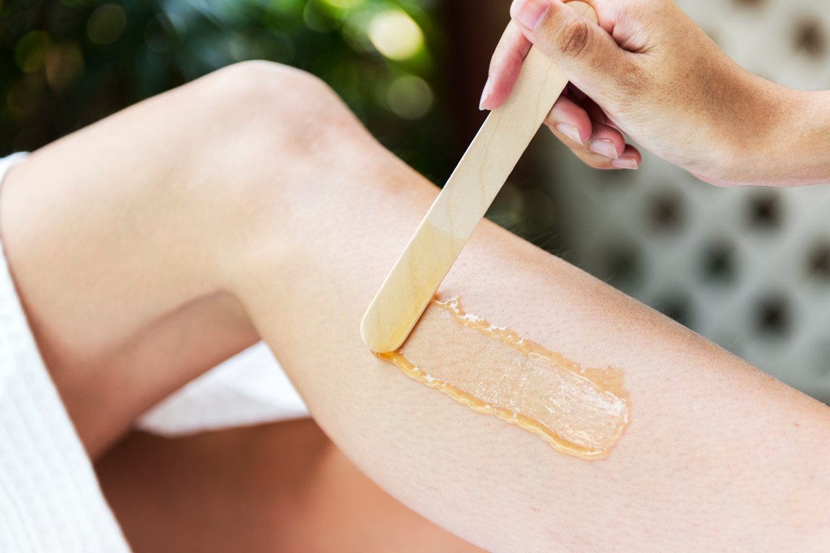     Как бороться с вросшими волосами: ценные советы косметолога