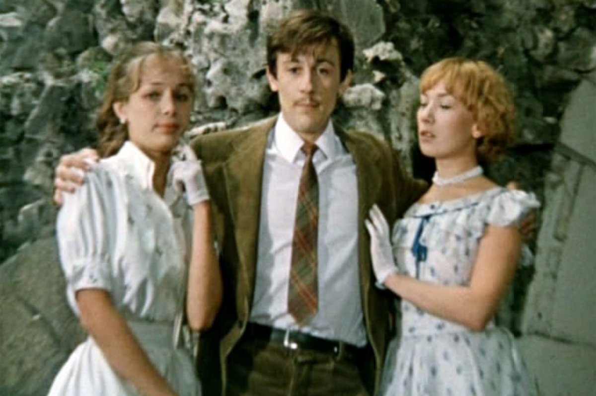    В комедии «Покровские ворота» найден киноляп