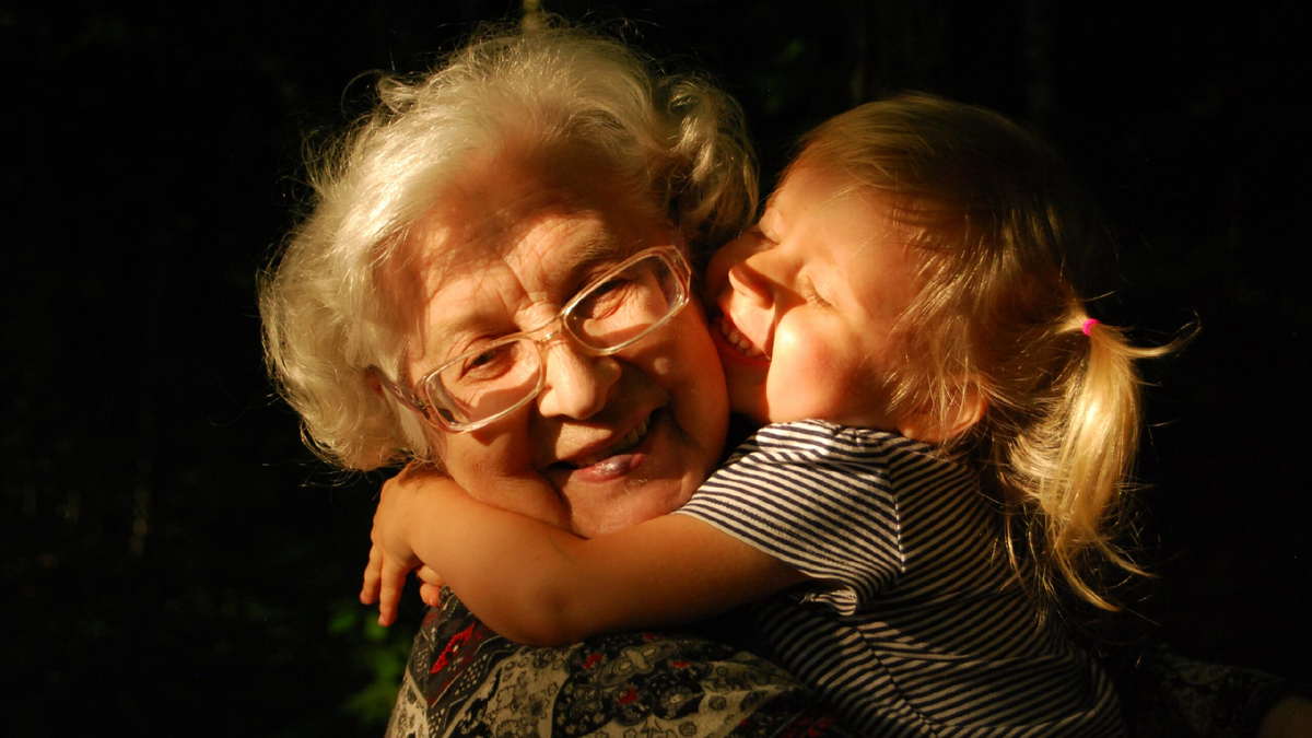 Внуки души не чают. Но как же порой именно это бесит!