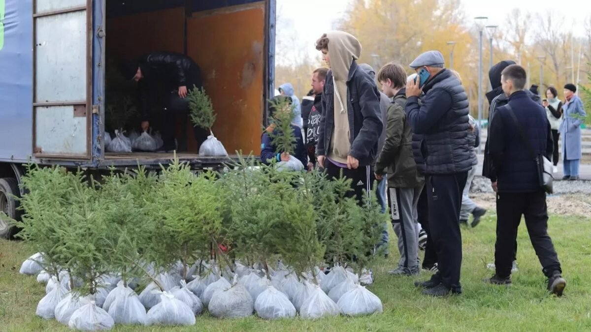    Фото: Акимат области Абай Август Макаров