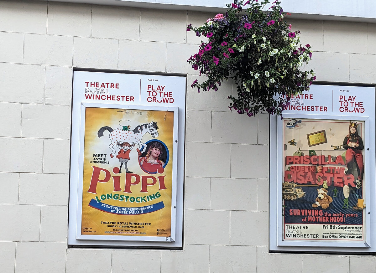 Афиша "Пеппи Длинныйчулок" в г.Винчестере пару месяцев назад.  Фото из личного архива 