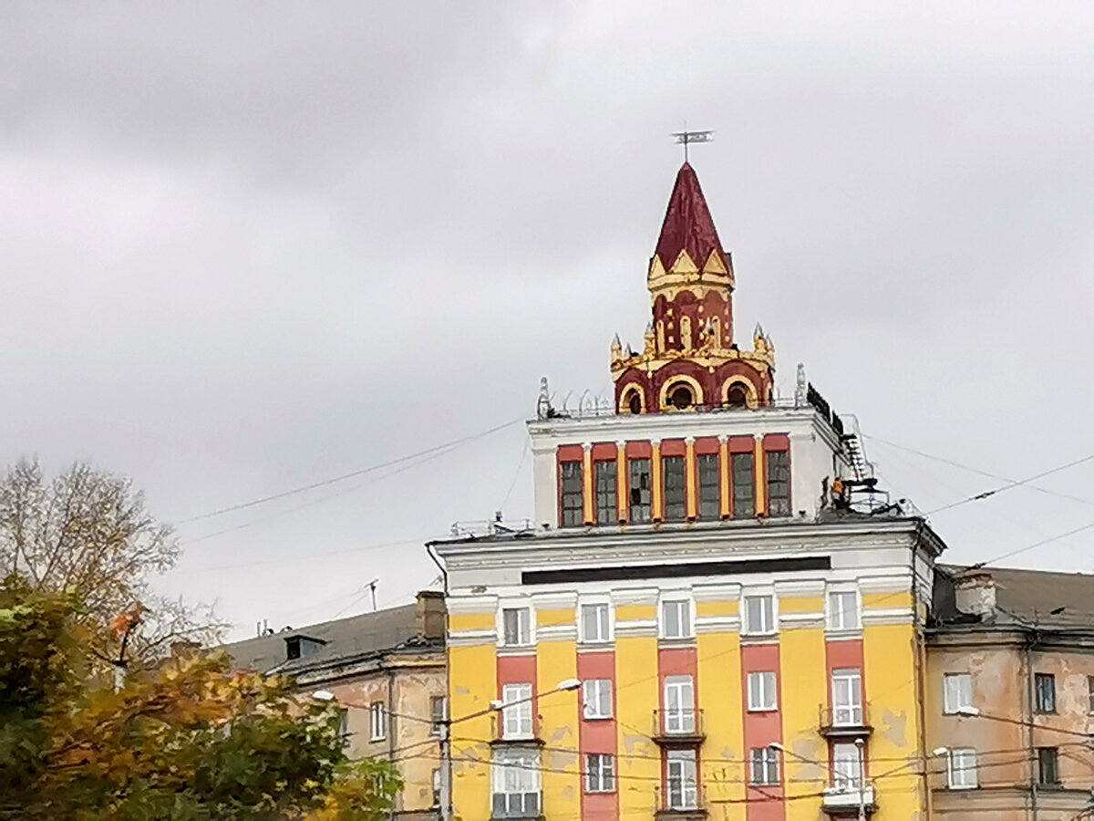 Дом с башенкой и мастерская Виктора Ерофеева | Сибирячка из Кузбасса | Дзен