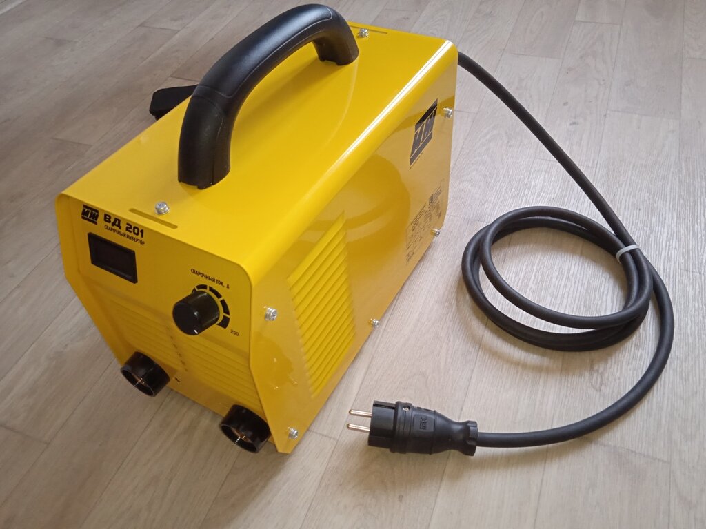 Ижевский сварочный аппарат ИЖ ВД-201 (упрощенная модель) весом 7,75 кг