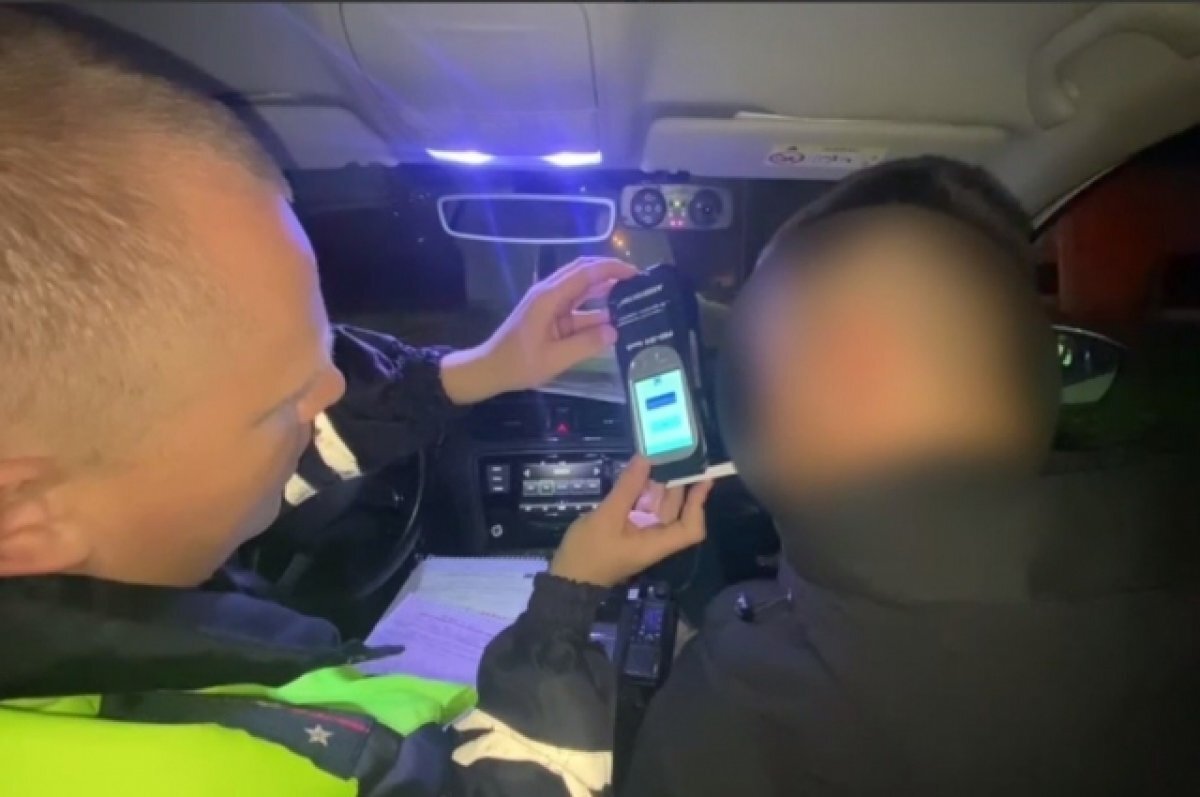    На Урале сотрудники ГИБДД задержали 17-летнего пьяного водителя без прав