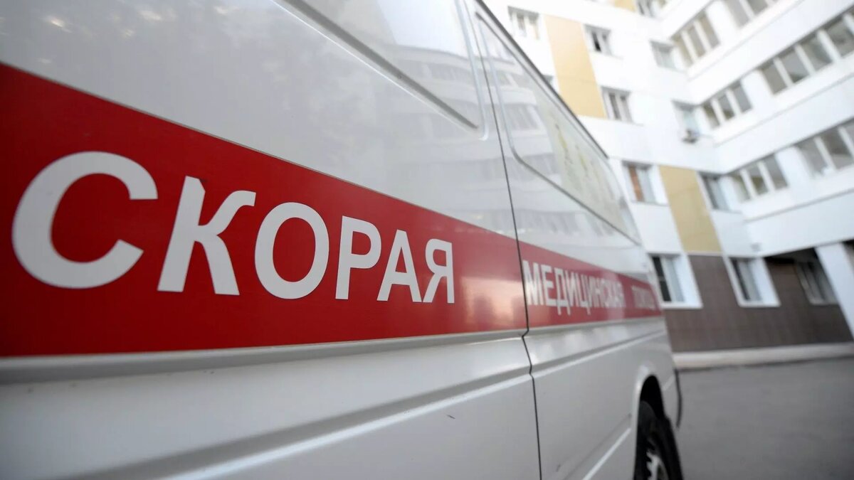     Двухлетнего малыша спасли волгоградские врачи после того, как ребёнок выпил яд для насекомых. Сейчас ему ничего не угрожает, сообщает облздрав.