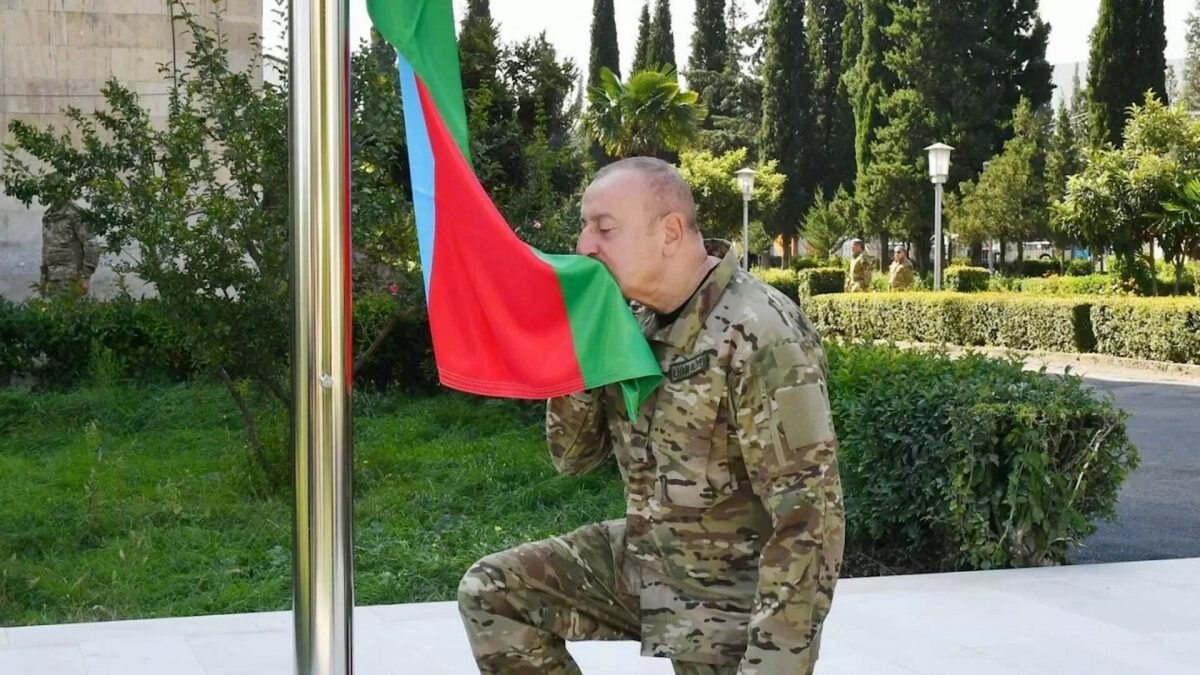    Фото: Official website of President of Azerbaijan Republic Август Макаров