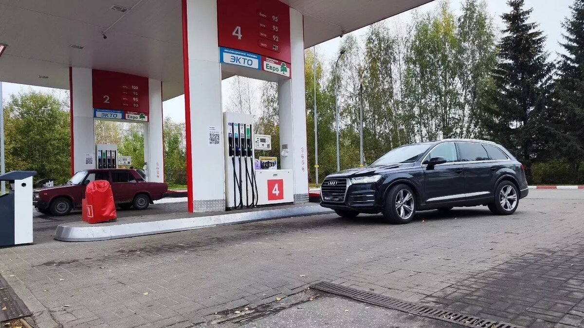     Бензин и дизельное топливо подорожали в сентябре в Нижегородской области от 1,3 до 5,7%. Об этом свидетельствуют данные, опубликованные на официальном сайте Нижегородстата.