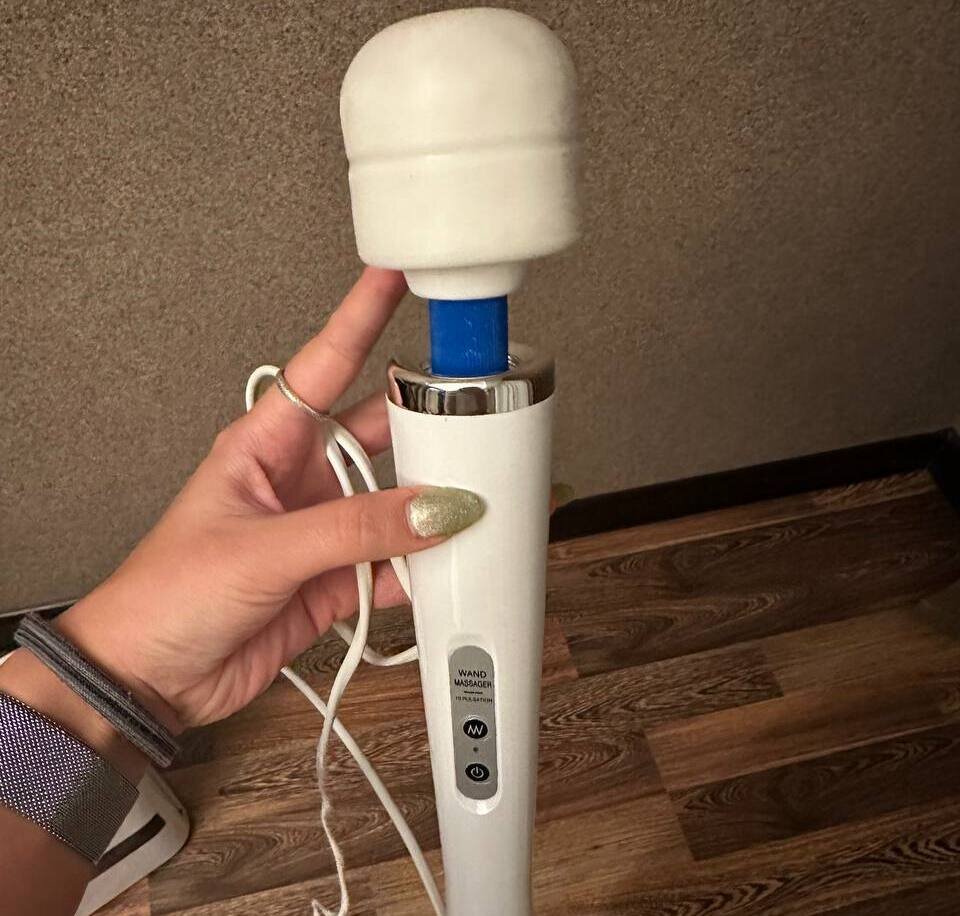 Обзор на вибратор Hitachi Magic Wand | Пара В Поиске Угара 🔞 | Дзен