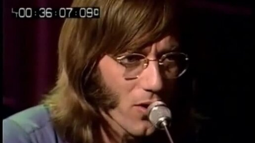 Два концерта The Doors в 1972 году, после смерти Джима Моррисона. Звучат и выглядят непривычно, но это те же музыканты без своего лидера