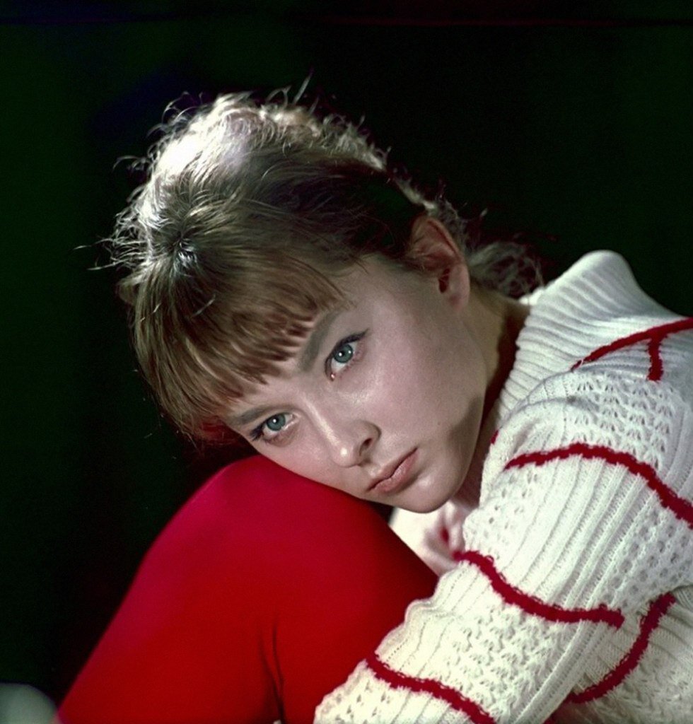 Анастасия Вертинская, источник Яндекс картинки