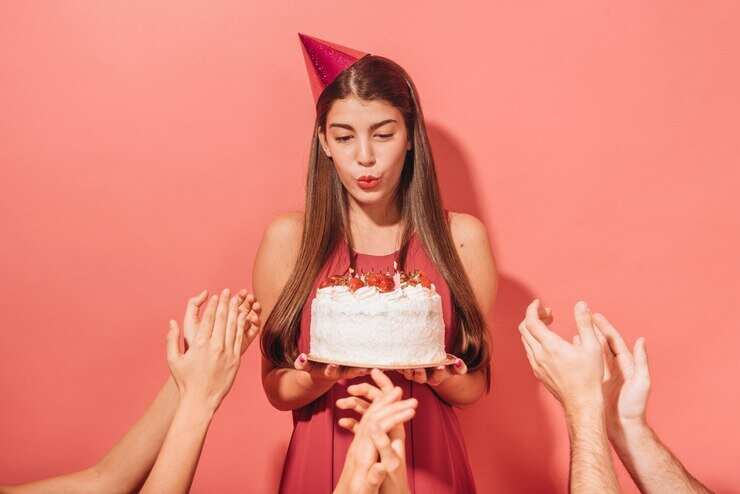 Как поздравить бывшую девушку с днем рождения